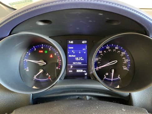 Used 2020 Toyota C-HR XLE image 20