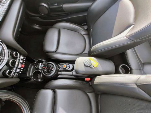 Used 2020 MINI Cooper S image 23