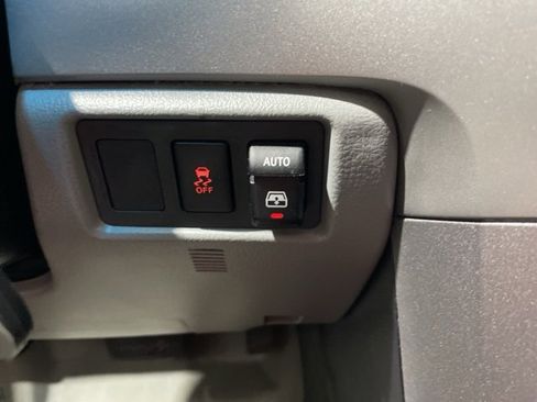 Used 2014 Toyota Sequoia Platinum image 20