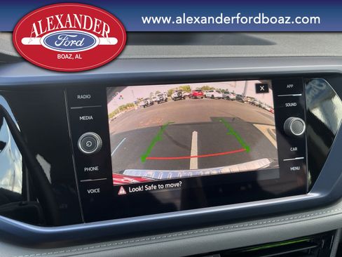 Used 2024 Volkswagen Taos SE image 19