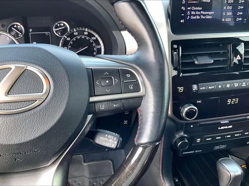 Used 2023 Lexus GX 460 Premium image 24