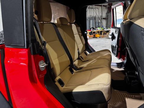 Used 2020 Jeep Gladiator Sport w/ Quick Order Package 24S image 22