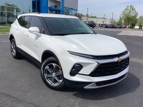Used 2024 Chevrolet Blazer LT w/ Convenience Package FWD image 7