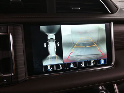 Certified 2024 GMC Yukon Denali image 36