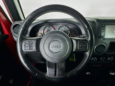 Used 2018 Jeep Wrangler Unlimited Sport w/ Connectivity Group image 11