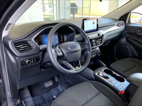 Used 2023 Ford Escape Active image 34