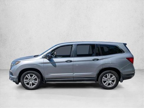 Used 2017 Honda Pilot LX image 9
