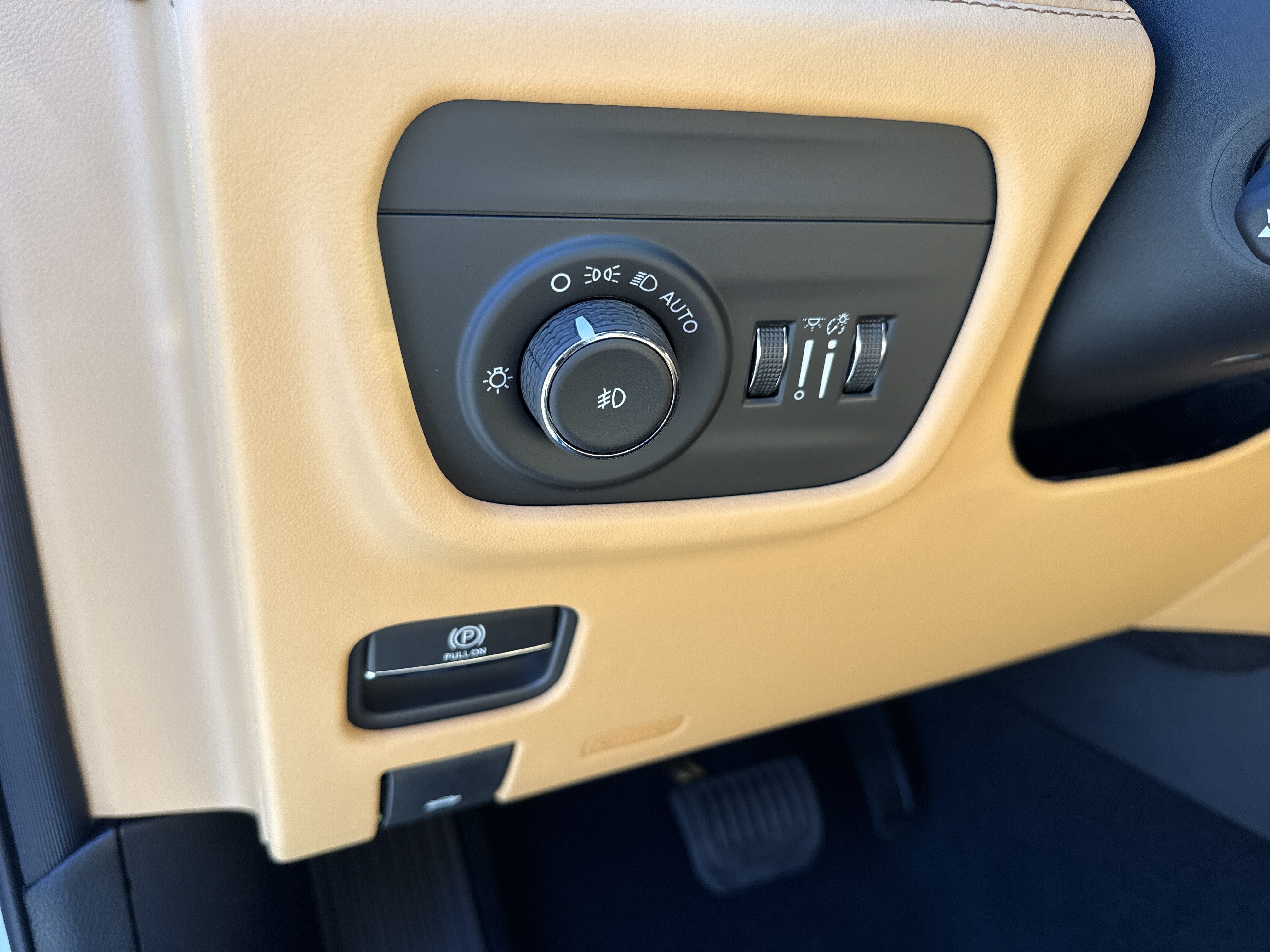 New 2027 Jeep Grand Cherokee Summit AWD/4WD image 32