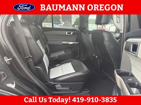 Used 2023 Ford Explorer XLT w/ Equipment Group 202A AWD/4WD image 11