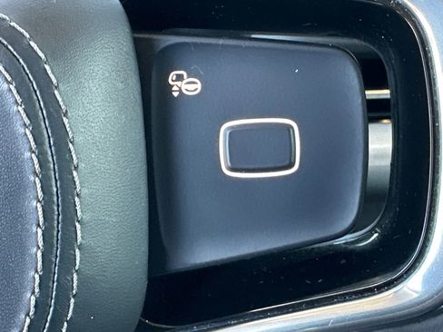 Used 2025 Lincoln Navigator Reserve image 29