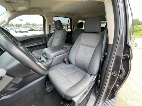 Used 2024 Ford Expedition XLT RWD image 10