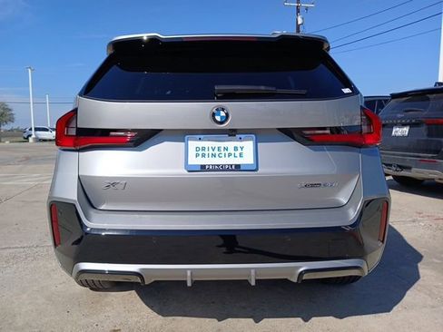 New 2026 BMW X1 xDrive28i w/ Technology Package AWD/4WD image 8