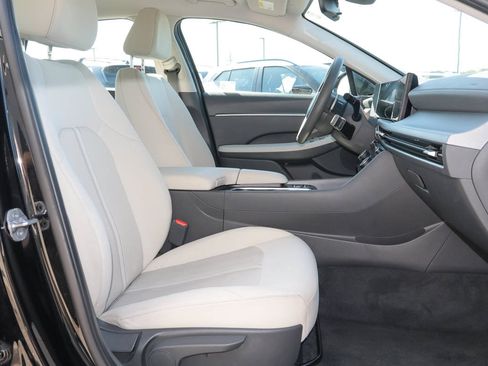 Used 2025 Hyundai Sonata SEL FWD image 22