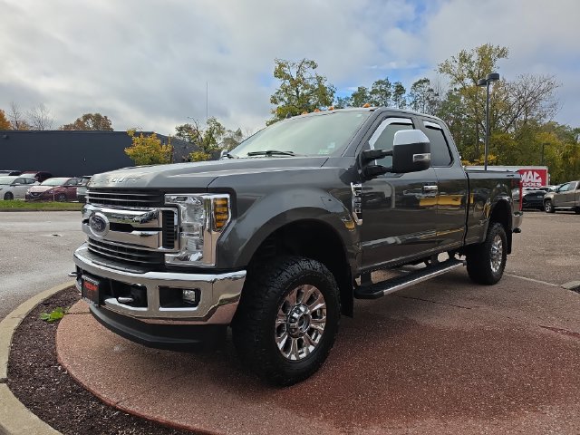 Used 2019 Ford F250 XLT w/ XLT Premium Package AWD/4WD image 1