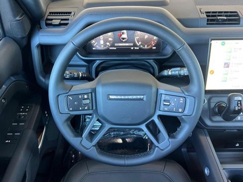 New 2026 Land Rover Defender 110 X-Dynamic SE AWD/4WD image 29