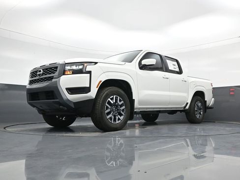 New 2026 Nissan Frontier SV image 16