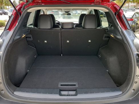 Used 2025 Nissan Kicks SR image 8