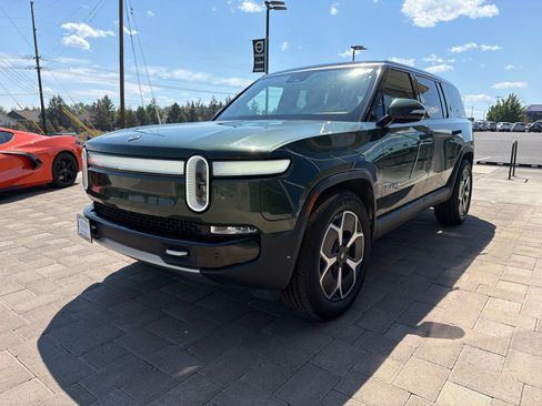 Used 2024 Rivian R1S Adventure Dual AWD/4WD image 5