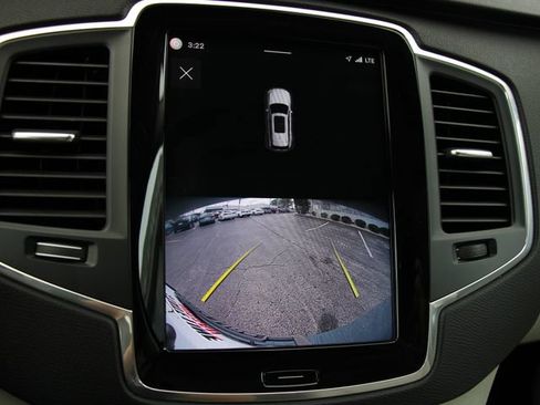 Used 2023 Volvo XC90 B5 Core AWD/4WD image 21