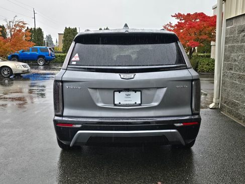 New 2026 Cadillac Vistiq Sport image 5