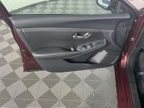 Used 2023 Nissan Sentra SV image 8