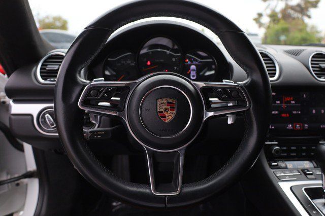 Used 2018 Porsche 718 Cayman RWD image 27