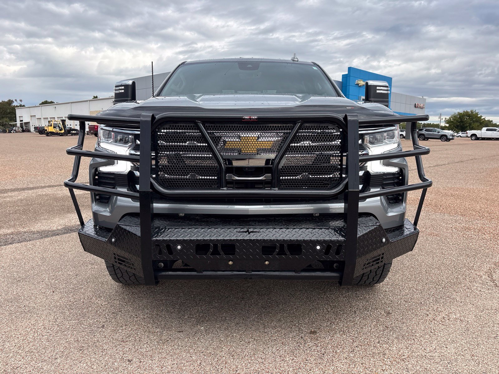 Used 2023 Chevrolet Silverado 1500 LTZ AWD/4WD image 9