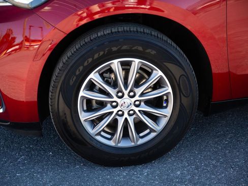 Used 2024 Buick Enclave Premium image 11