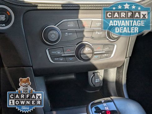 Used 2022 Dodge Charger SXT w/ Plus Group RWD image 8