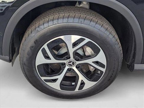 New 2025 Mercedes-Benz GLC 350e 4MATIC image 9