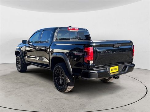 Used 2023 Chevrolet Colorado Trail Boss image 3