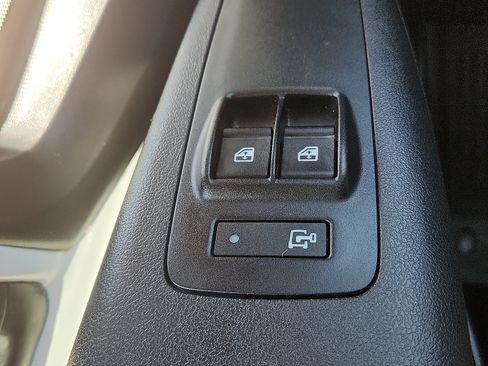Used 2025 RAM ProMaster 2500 w/ U-Haul Equipment Group FWD image 18