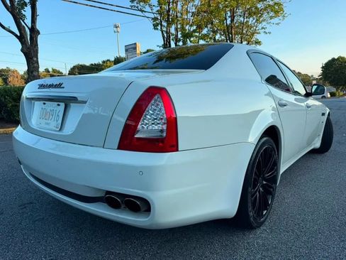 Used 2011 Maserati Quattroporte RWD image 3