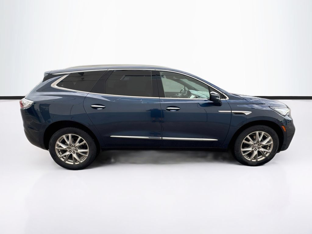 Used 2023 Buick Enclave Essence w/ Experience Buick Package AWD/4WD image 4