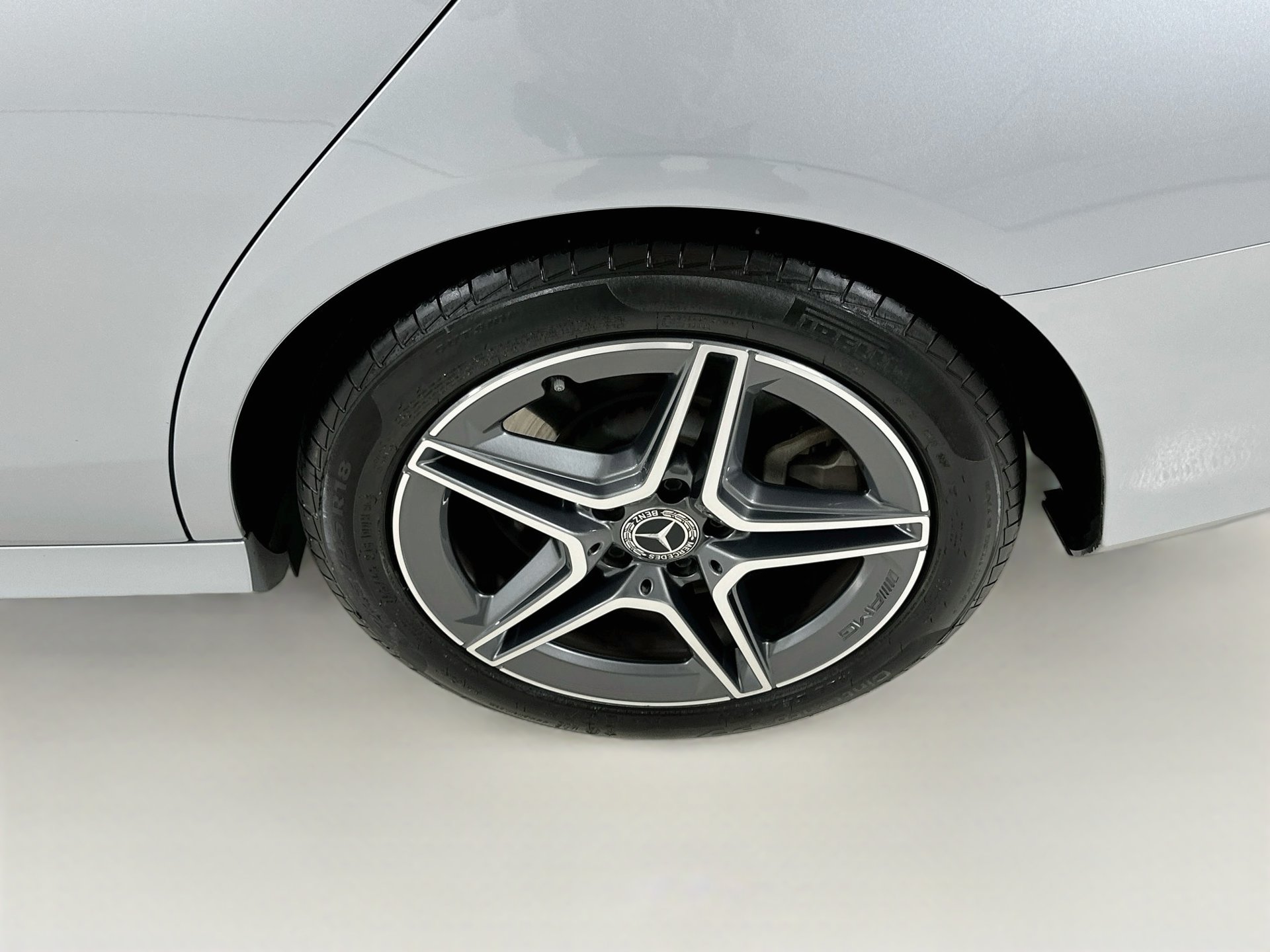 Used 2021 Mercedes-Benz E 450 4MATIC Sedan image 35