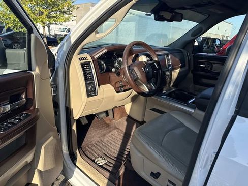 Used 2014 RAM 1500 Laramie w/ Convenience Group RWD image 4