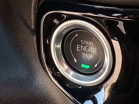 Used 2025 Chevrolet Silverado 2500 LT w/ Convenience Package image 25