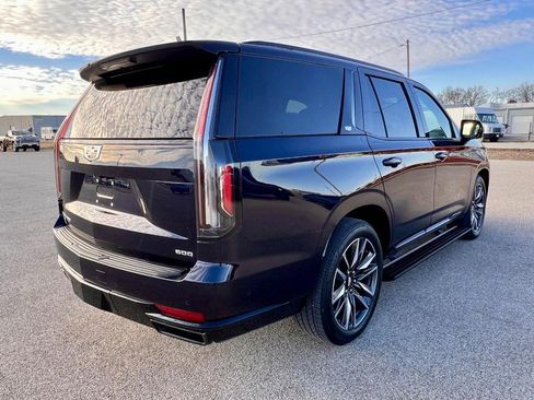 Used 2021 Cadillac Escalade Sport Platinum image 4