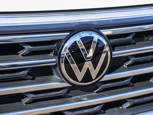 New 2026 Volkswagen Atlas SE image 17