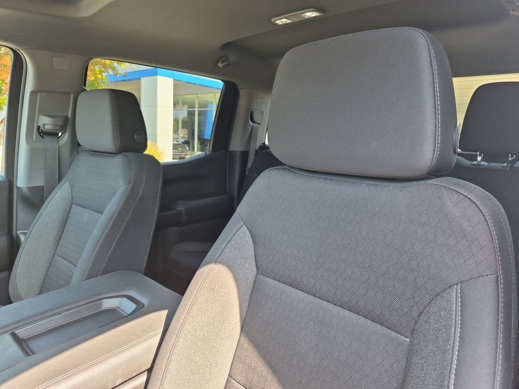 Used 2024 Chevrolet Silverado 1500 Custom RWD image 12