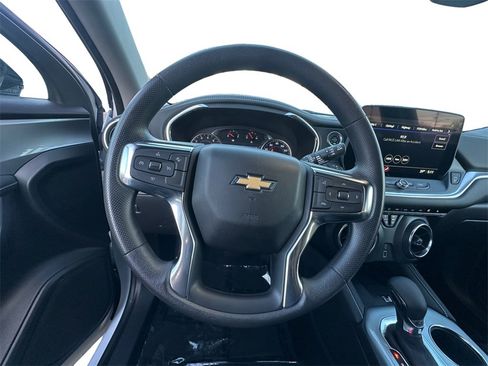 Used 2024 Chevrolet Blazer LT w/ Convenience Package image 12