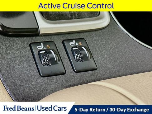 Used 2018 Toyota Highlander XLE image 23