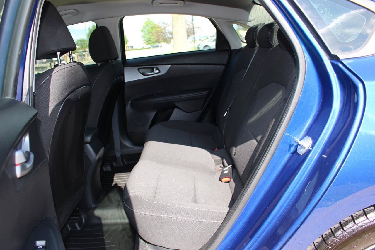 Used 2020 Kia Forte LXS FWD image 28