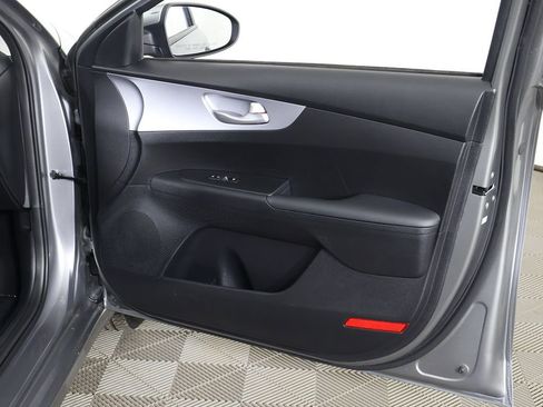 Used 2024 Kia Forte LXS w/ LXS Technology Package FWD image 22