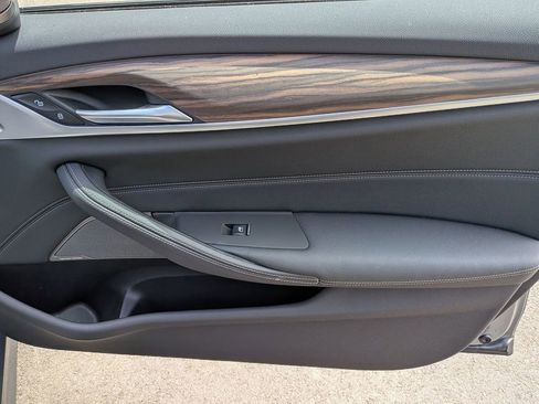Used 2023 BMW 540i w/ M Sport Package RWD image 17
