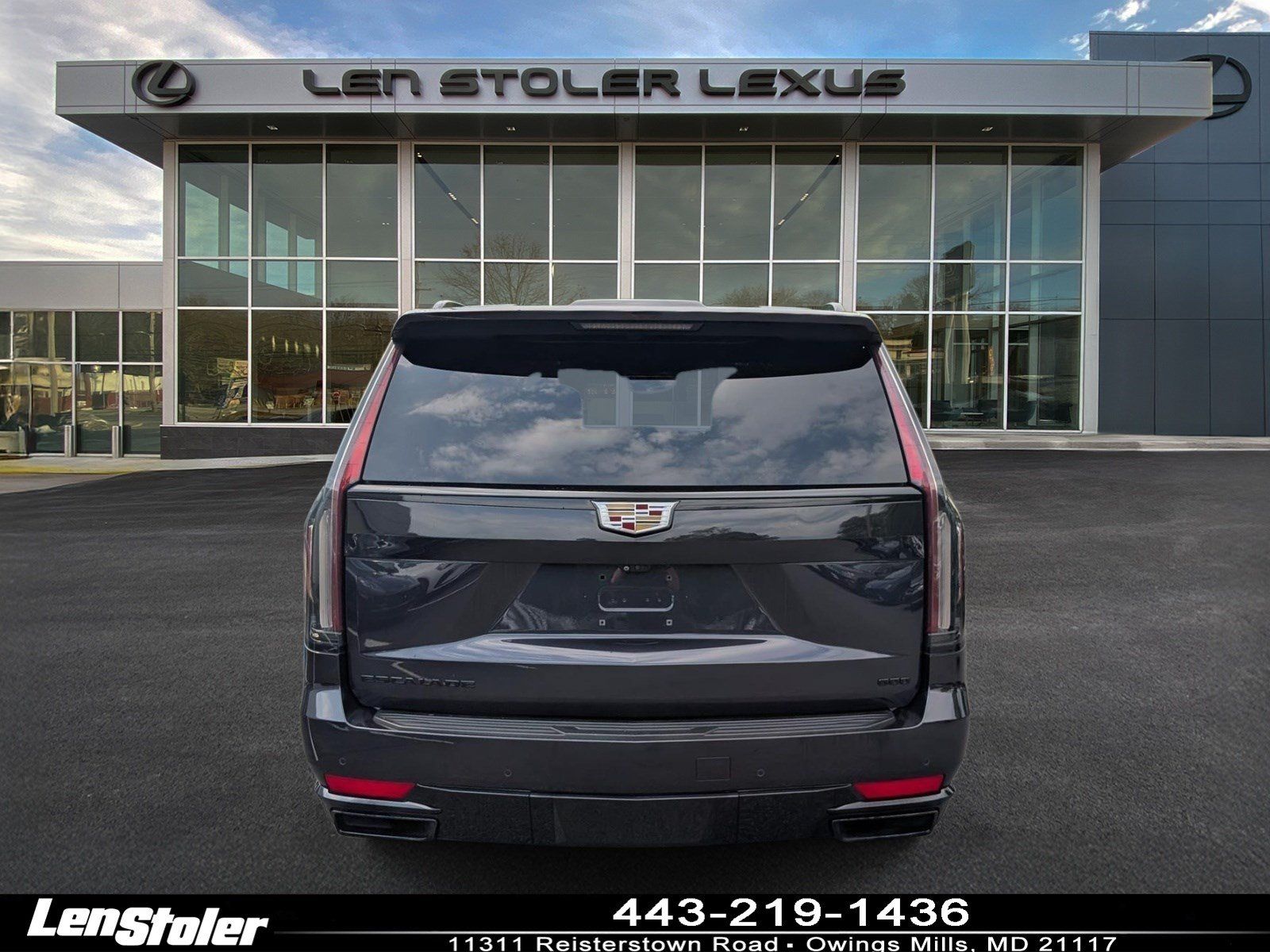 Used 2022 Cadillac Escalade Sport Platinum AWD/4WD image 4