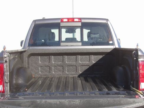 Used 2017 RAM 1500 Outdoorsman image 8