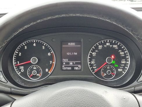 Used 2014 Volkswagen Passat 1.8T SE image 11