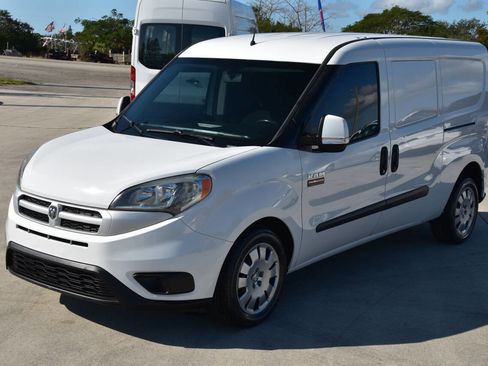 Used 2017 RAM ProMaster City Tradesman SLT w/ Rear Back-up Camera Group image 3