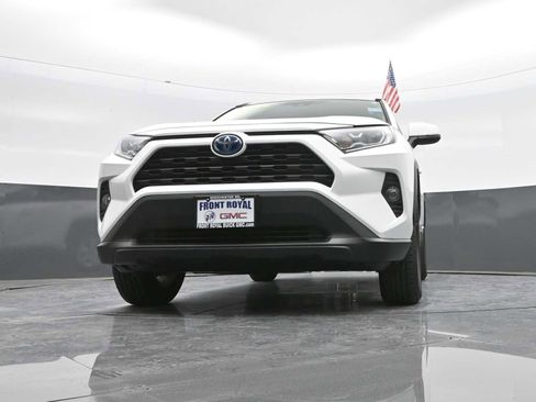 Used 2021 Toyota RAV4 XLE w/ Convenience Package image 36